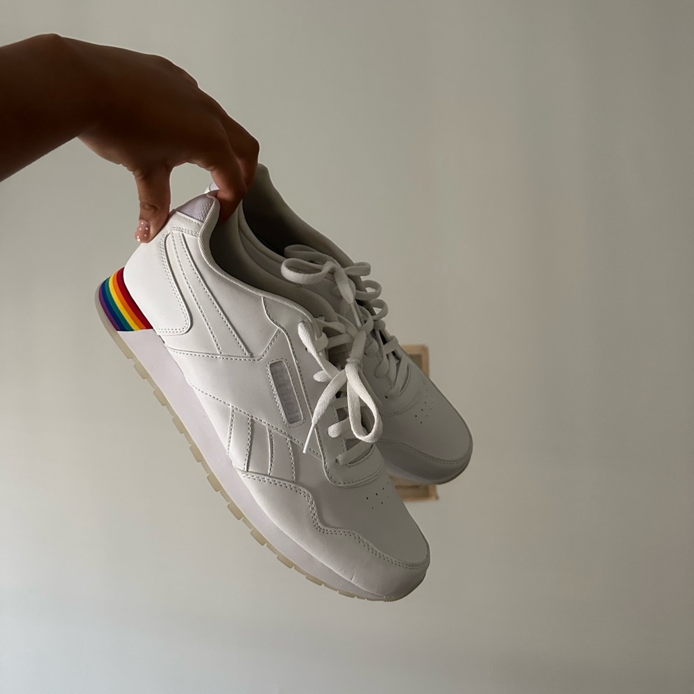 brand new reebok limited edition harman pride one love sneakers!